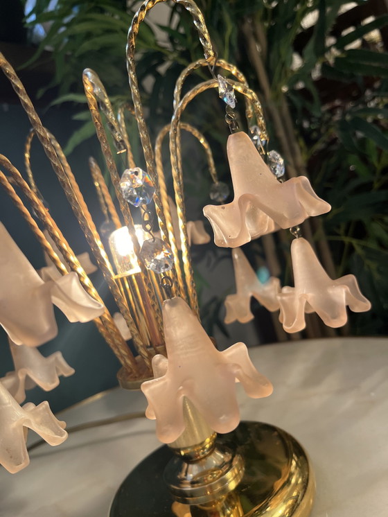 Image 1 of Lampada da tavolo vintage a forma di goccia con fiore rosa