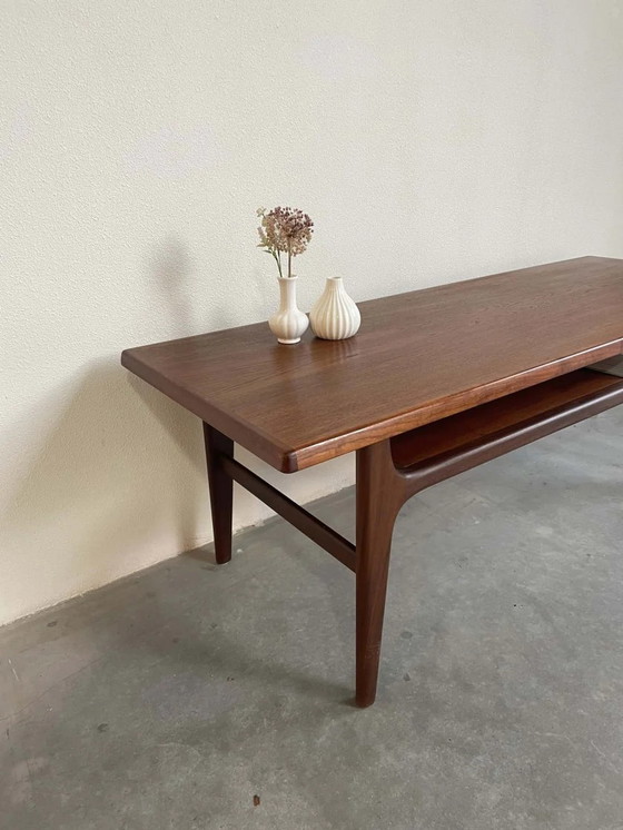 Image 1 of Table basse vintage - table basse en teck