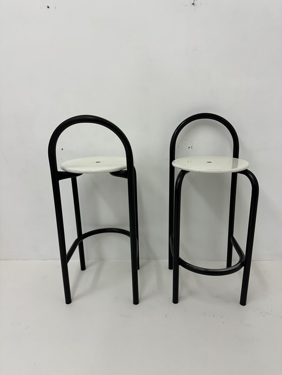 Image 1 of Ensemble de 2 tabourets de bar des années 1980 design minimaliste post moderne