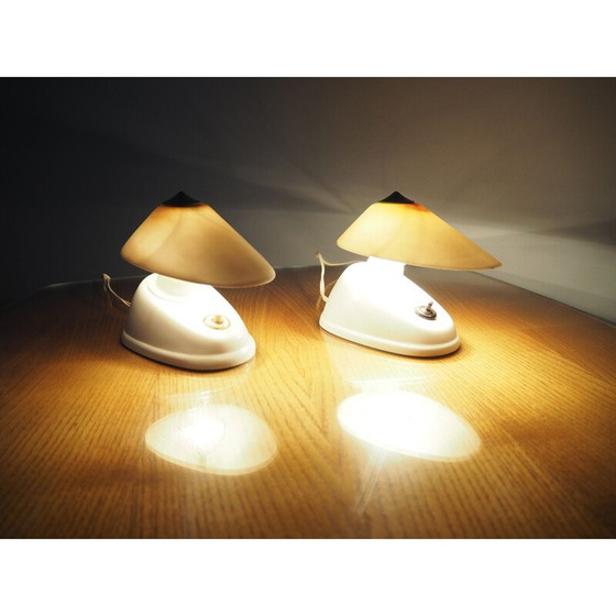 Image 1 of Coppia di lampade vintage in bachelite bianca con paralume, 1960