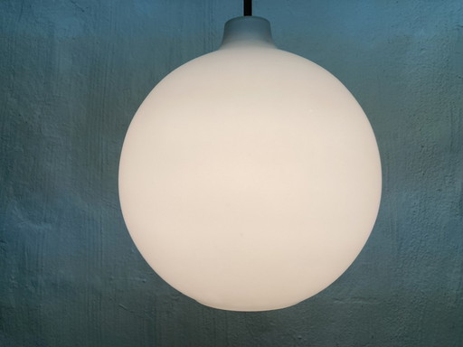 Louis Poulsen glass pendant lamp design Vilhelm Wohlert model Satellite