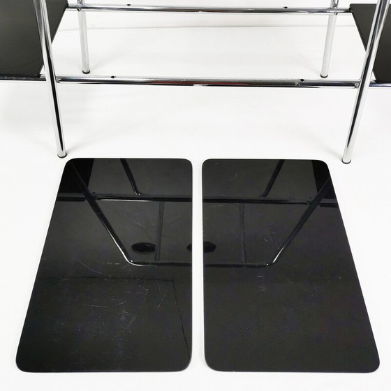 Image 1 of Vintage Bauhaus side table in chrome metal, Czechoslovakia 1940