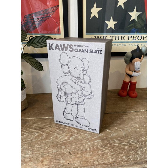 Image 1 of Vintage solid resin figurine