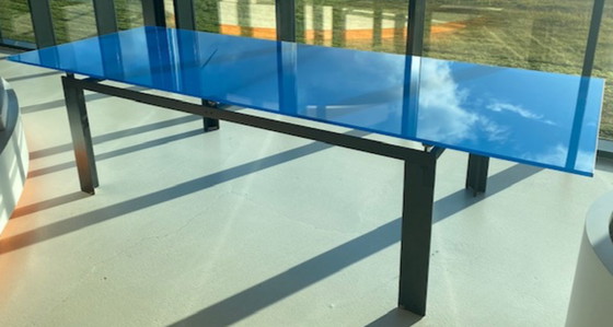 Image 1 of Modern design dining table