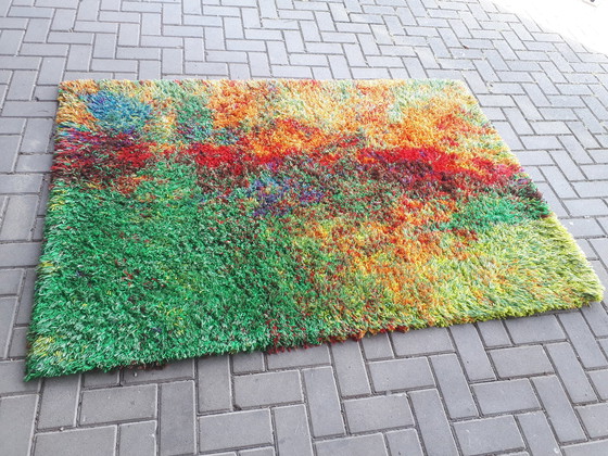 Image 1 of Tapis coloré des années 90