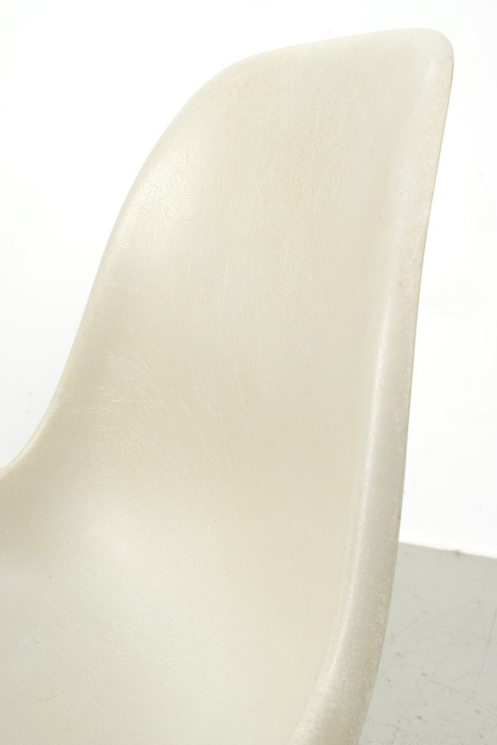 Image 1 of 2x chaise Eames DSS