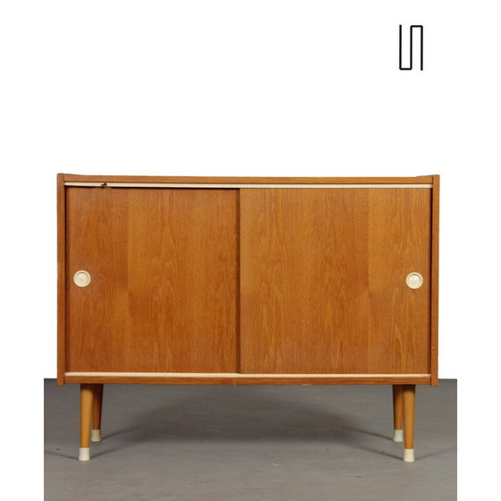 Image 1 of Cassettiera vintage in legno di quercia di Zapadoslovenske Nabytkarske Zavody, Cecoslovacchia 1960