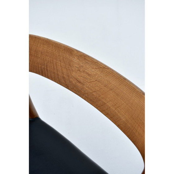 Image 1 of Sillón danés de mediados de siglo, modelo 56, de madera de roble, diseñado por Niels Moller para JL Mollers Mobelfabrik, década 