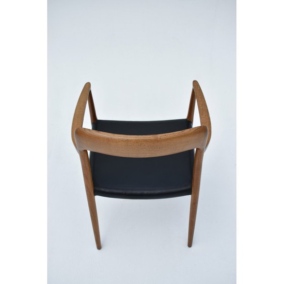 Image 1 of Sillón danés de mediados de siglo, modelo 56, de madera de roble, diseñado por Niels Moller para JL Mollers Mobelfabrik, década 