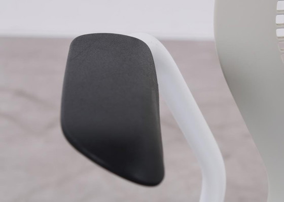 Image 1 of 4X Multigeneration By Knoll® Chair White