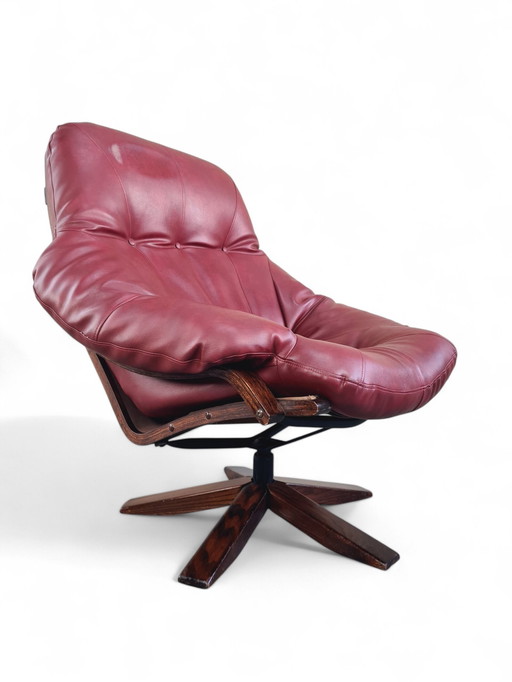 Leather Swivel Lounge Chair By Gerald Easden For Module Furniture, 1960'S