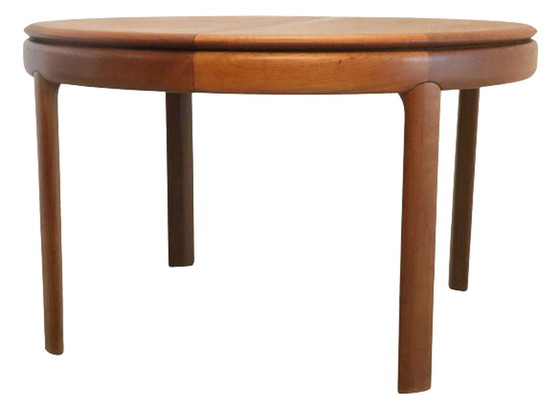 Image 1 of Vintage extendable dining table