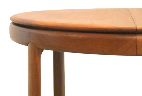 Image 1 of Vintage extendable dining table