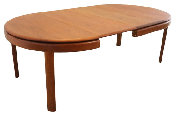 Image 1 of Vintage extendable dining table