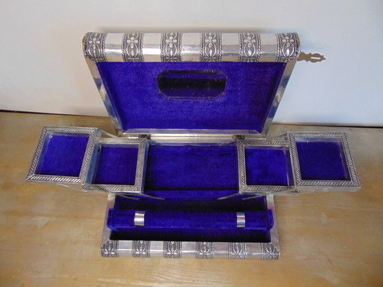 Image 1 of Due scatole o bauli per gioielli 