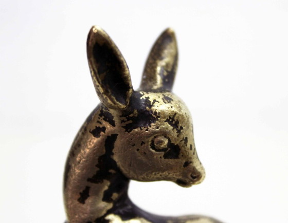 Image 1 of Biche en bronze sur socle en marbre