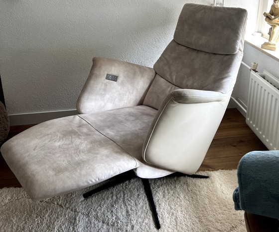 Image 1 of Leather Pomonti Recliner