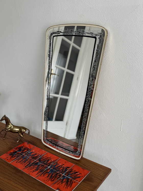 Image 1 of Retro mirror