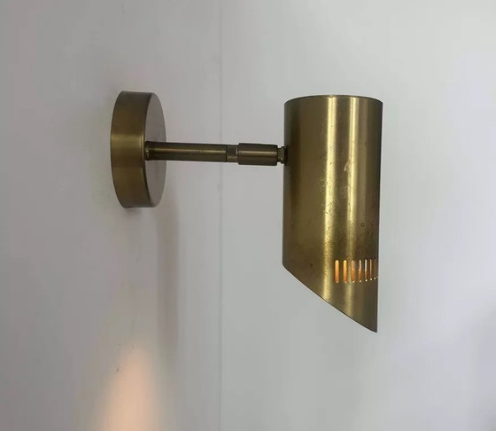 Image 1 of Lampada da parete vintage regolabile, ottone massiccio traforato, Francia 1960