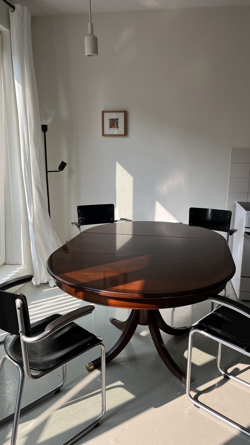 Vintage mahogany extendable dining table