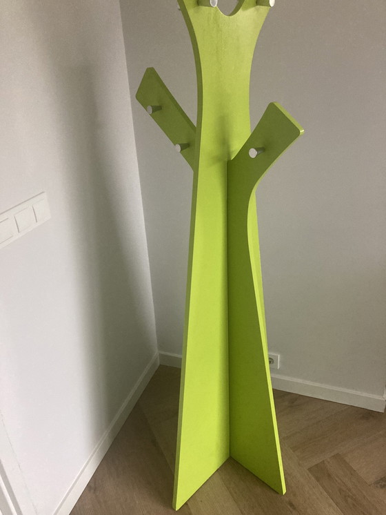 Image 1 of Perchero con diseño de árbol en Cascando