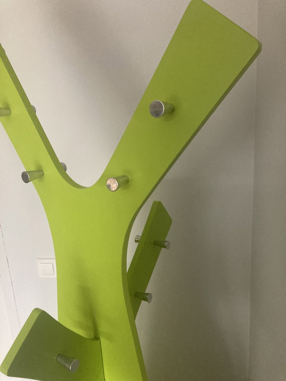 Image 1 of Perchero con diseño de árbol en Cascando