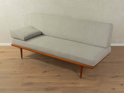 Minerva Sofa By Peter Hvidt