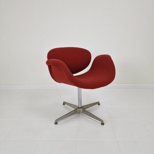 Vintage Tulip armchair with cross base by Pierre Paulin for Artifort, 1970s