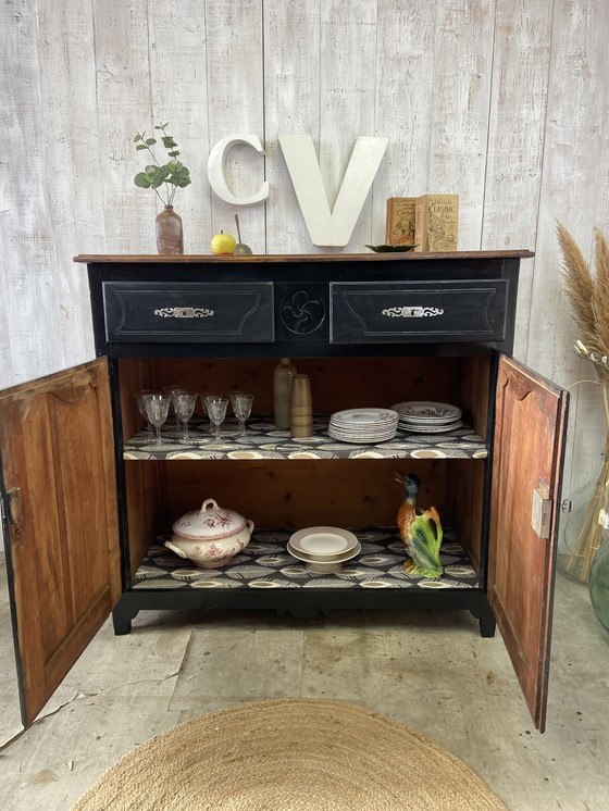 Image 1 of Grand Buffet Ancien Avec Cachette