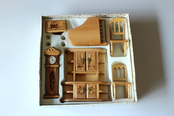 Image 1 of Miniature living room furniture for the doll's house, 6-piece set, vintage