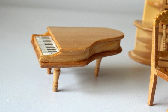 Image 1 of Miniature living room furniture for the doll's house, 6-piece set, vintage