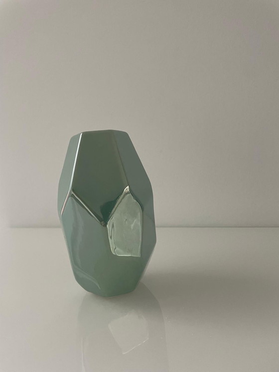 Image 1 of Jarrón geométrico turquesa con esmalte de nácar