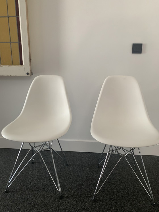 Image 1 of 4x Vitra DSR chair white