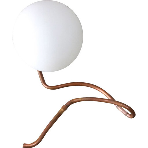 Lampada da tavolo vintage in rame organico e vetro opalino