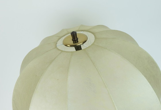 Image 1 of Lámpara de mesa Cocoon de mediados de siglo, grande y poco común, con base de madera de cerezo, década de 1970