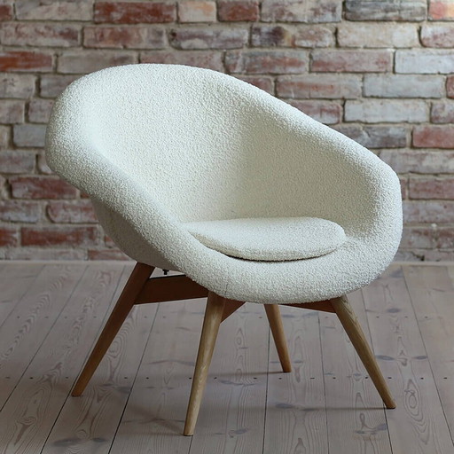 Mid Century Modern Lounge Chair By M. Navrátil