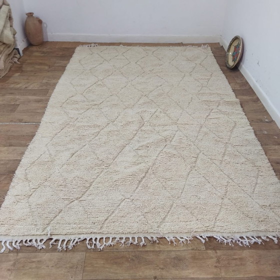 Image 1 of Handgewebter Weißer Berber-Teppich Aus Naturwolle - Handmade White Berber Carpet From Natural Wool