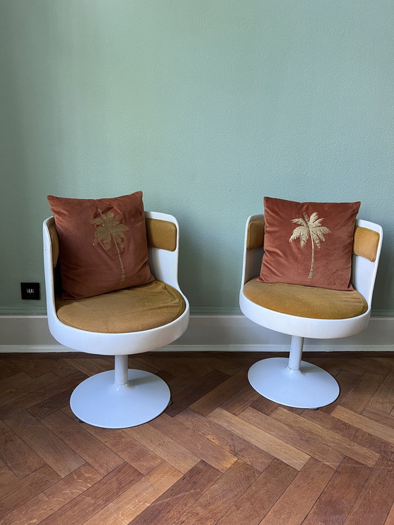 Image 1 of 2x Space Age Lounge-chairs