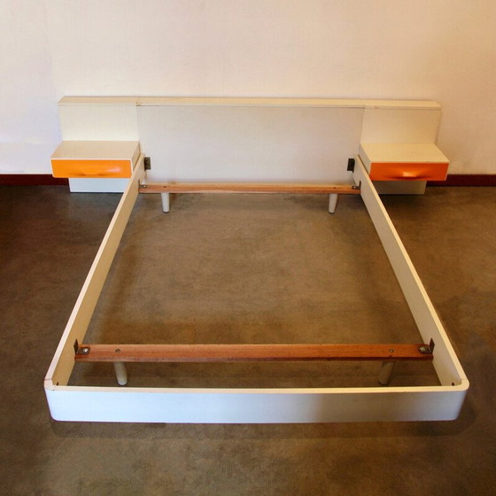 Image 1 of Vintage bed DF 2000 by Raymond Loewy