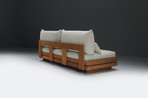 Image 1 of Set da salotto in legno di olmo perfetto in bouclé di Maison Regain Francia anni '70