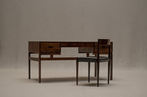 Rosewood Desk By Arne Wahl Iversen For Vinde Mobelfabrik