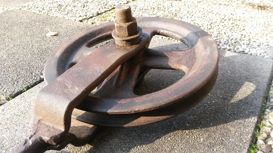 Image 1 of Antique Lifting Wheel 50 Cm Long For Canal House Removal