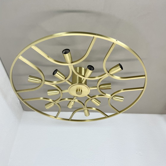 Image 1 of Grande plafoniera da soffitto a filo in ottone da 64 cm con 12 lampadine in stile Stilnovo, Italia anni '60