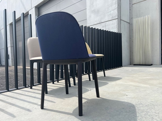 Image 1 of 4X Vitra Softshell Chairs