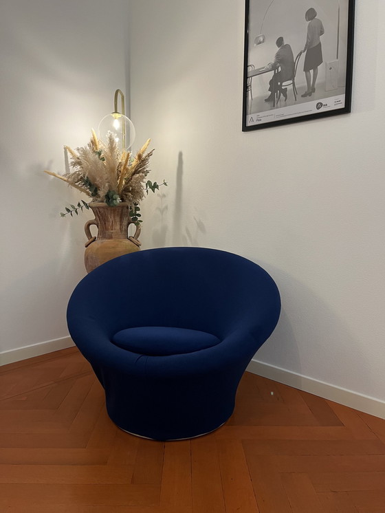 Image 1 of Mushroom armchair by Pierre Paulin