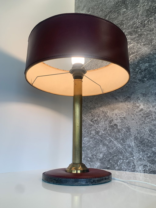 Lampe de bureau en cuir bordeaux