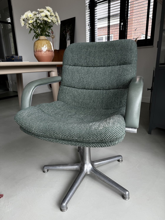 Image 1 of 2x Artifort office chairs