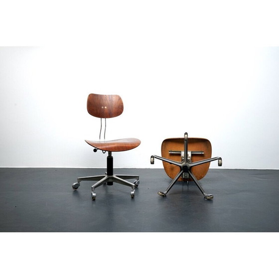 Image 1 of Pair of vintage SE 40 teak swivel armchairs by Egon Eiermann for Wilde and Spieth, Germany