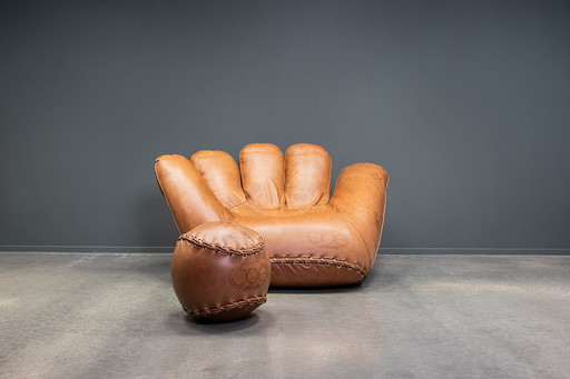 "Joe" Baseball glove chair+ ottoman