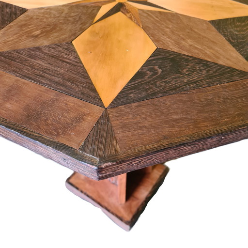 French Art Deco side table with inlaid top, circa 1920/30